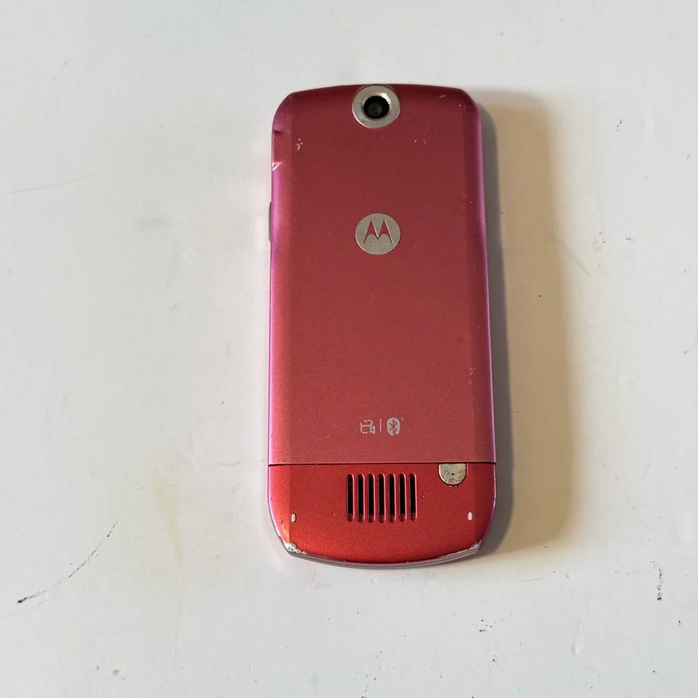 Motorola L6 Hot Pink Slim Cell Phone “UNTESTED”No Charger Buy As Is Read Below!